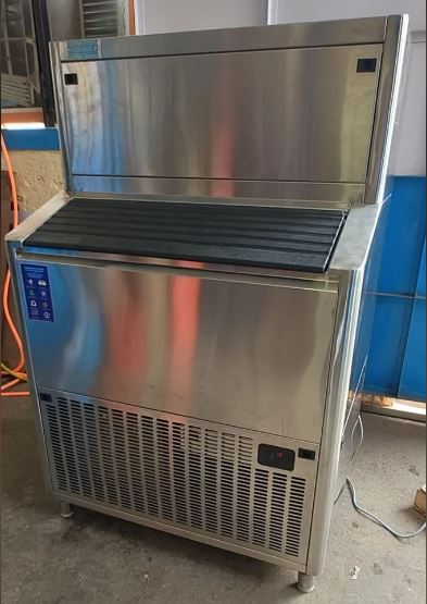 Bullet shape Ice Cube Machine